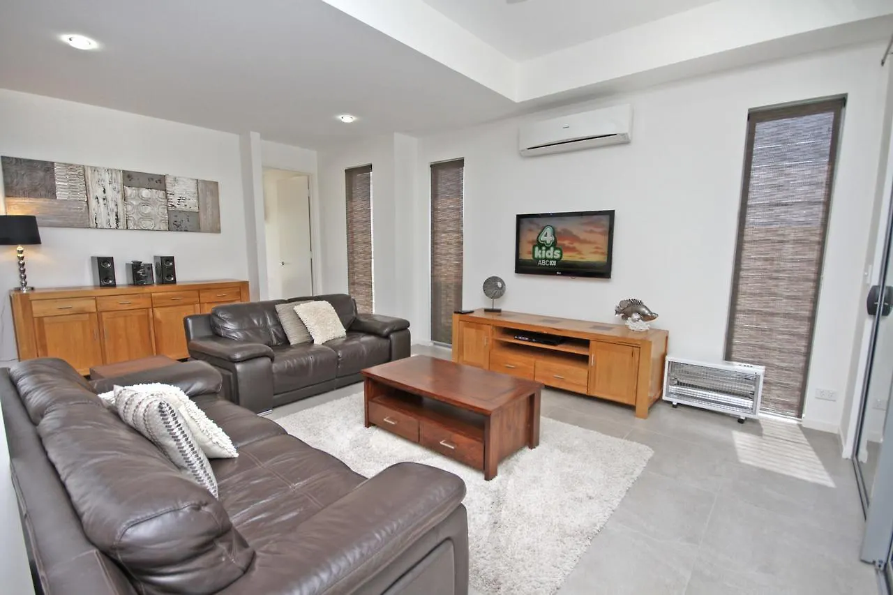 Villa 48 Boardrider Crescent à Marcoola Hébergement de vacances